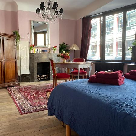 The Pink Studio - Exceptional Location In City Center - Unique & Elegant Leilighet Namur Eksteriør bilde